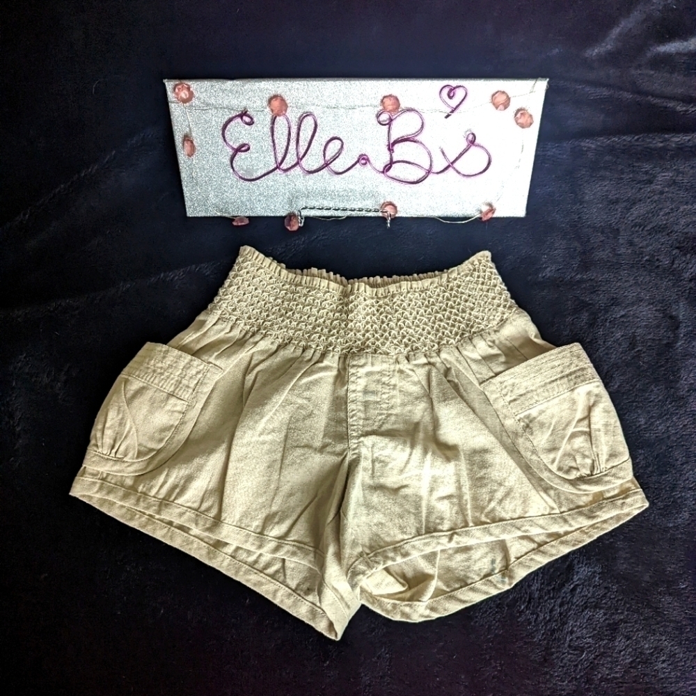 Linen Shorts - Picture 1 of 7